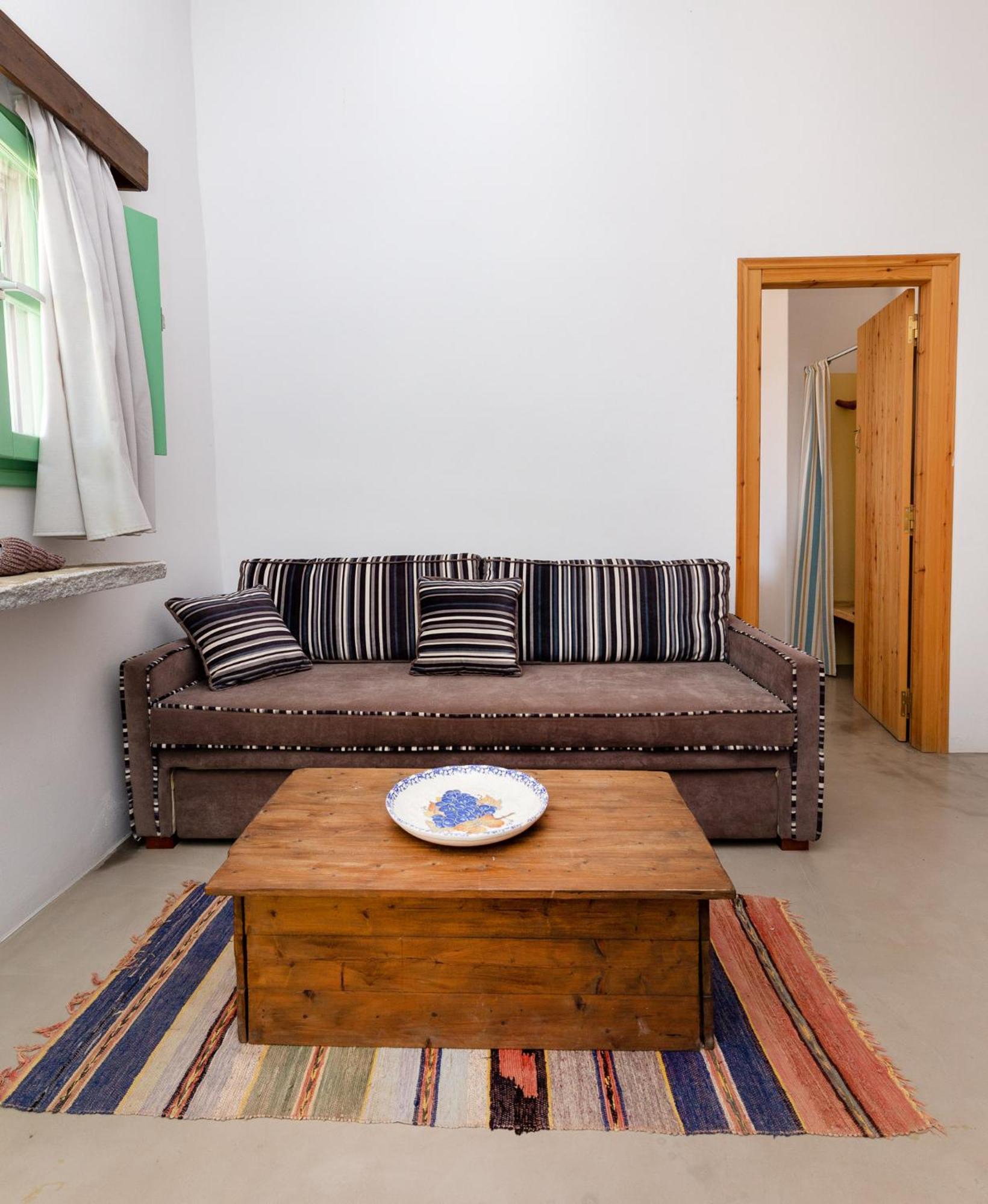 Ailouros Scenic Guest Houses Schoinoussa 외부 사진